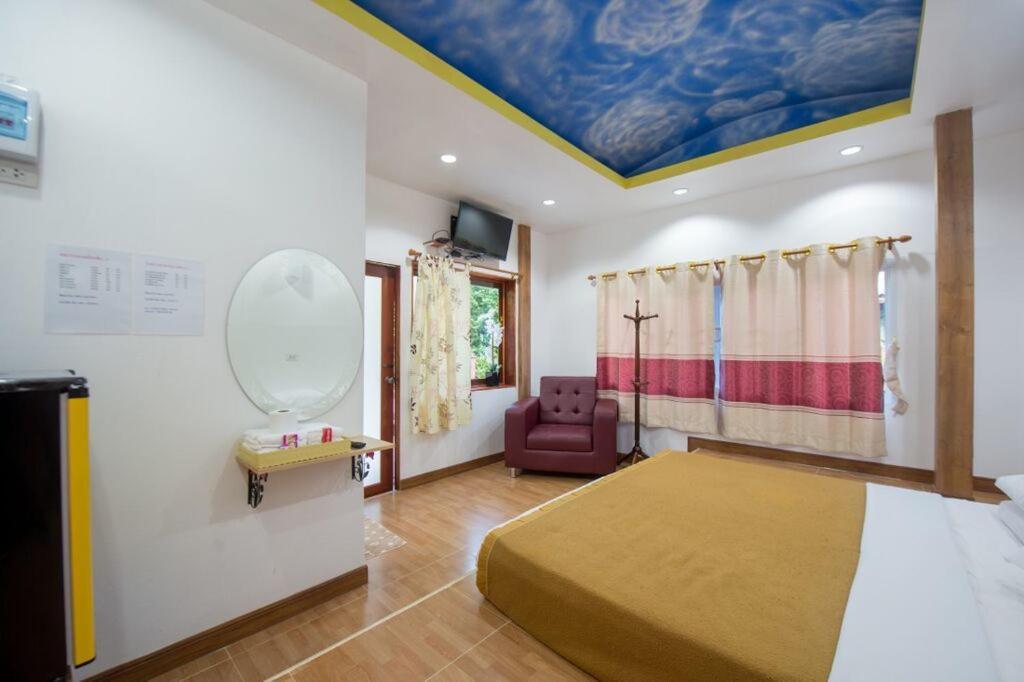 Poomvarin Resort Ban Wang Takhrai Стая снимка